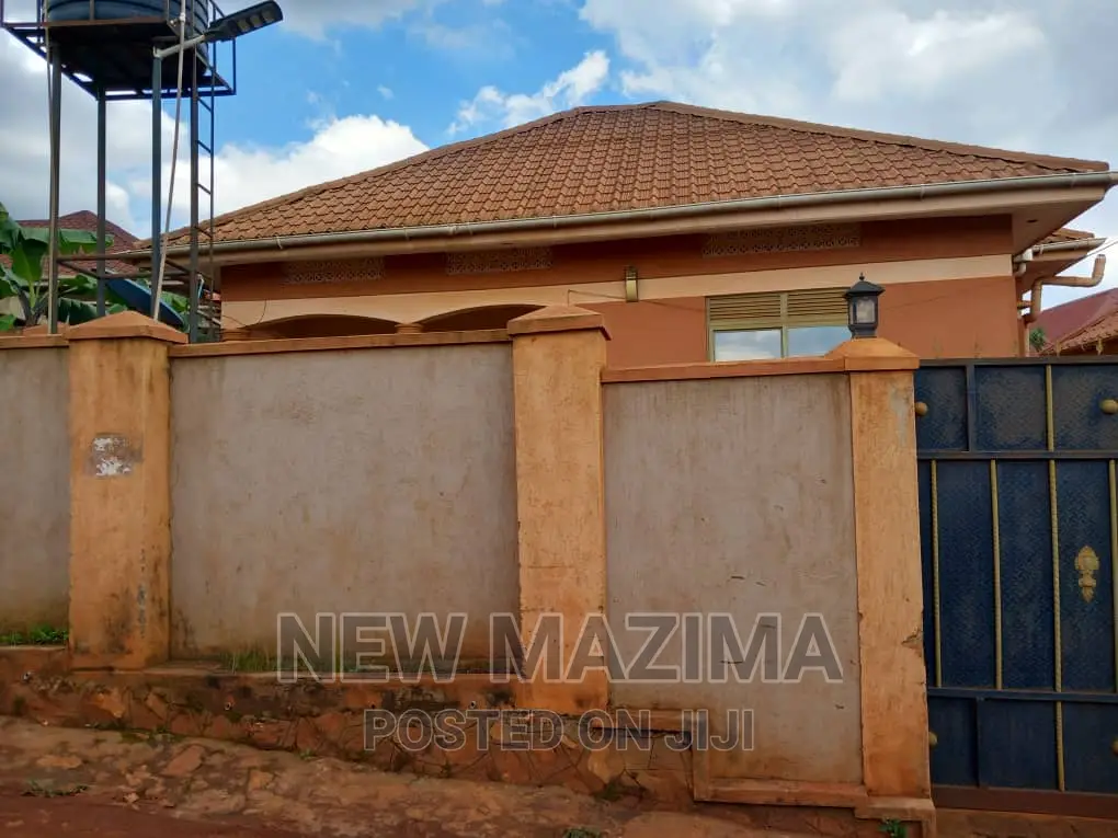 2bdrm House in Munyonyo, Division A for sale in Division A