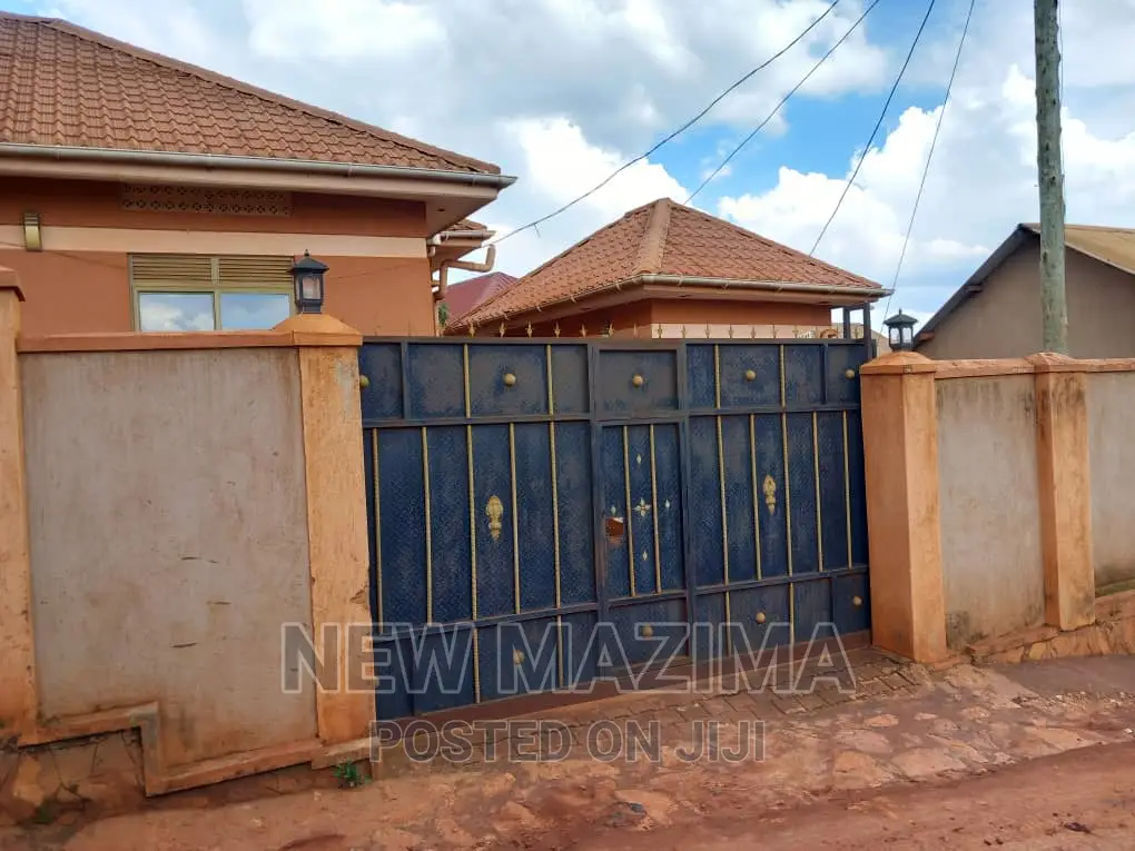 2bdrm House in Munyonyo, Division A for sale in Division A
