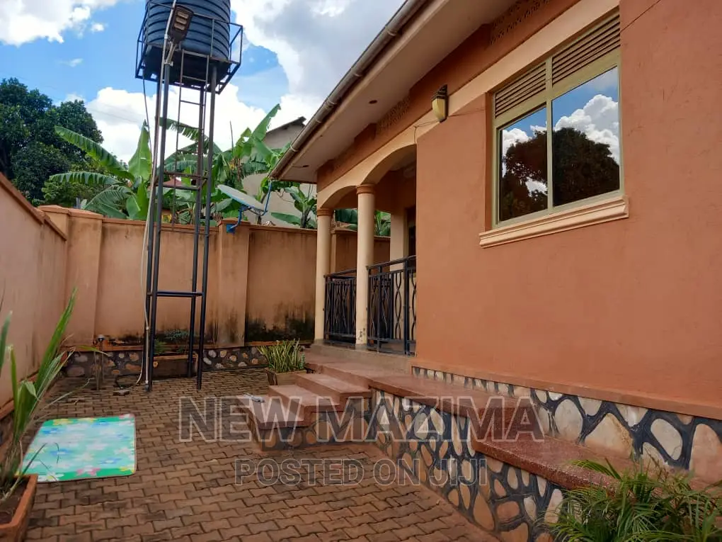 2bdrm House in Munyonyo, Division A for sale in Division A