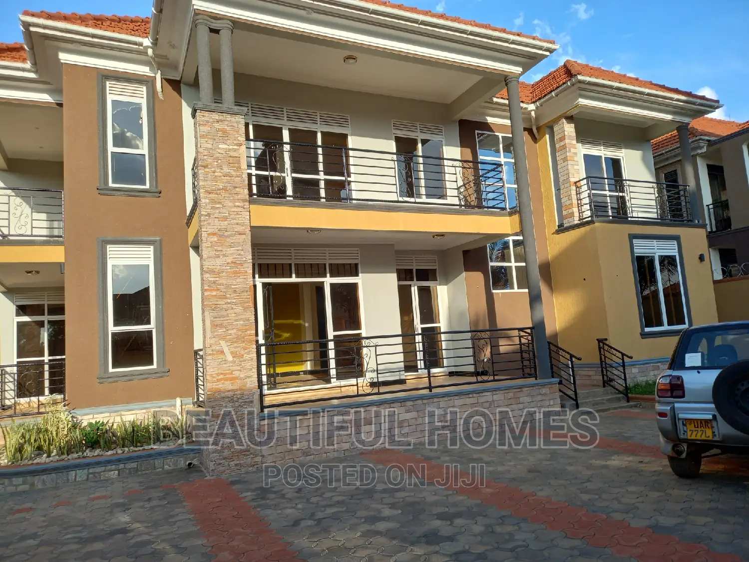 Furnished 7bdrm Mansion in Kira Tarmacked, Central Division for sale in Central Division