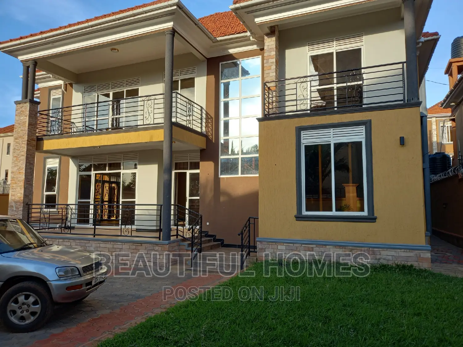 Furnished 7bdrm Duplex in Kira First Class for sale in Kira