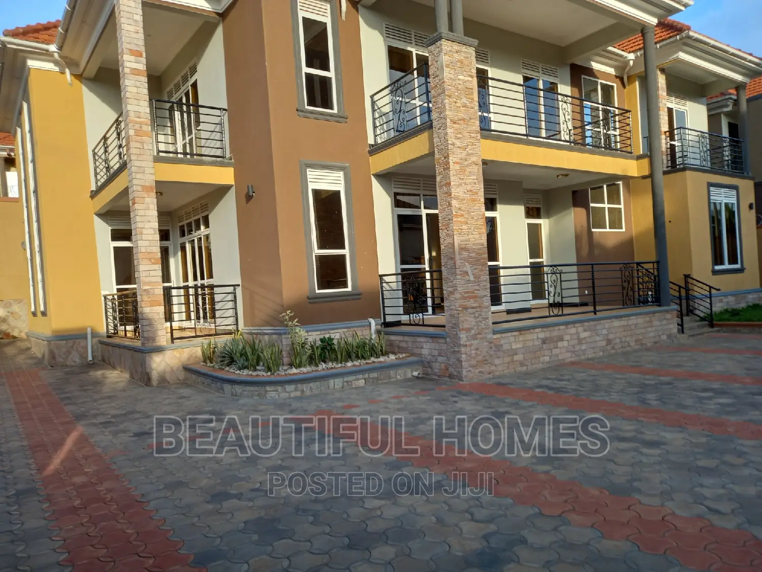 Furnished 7bdrm House in Kira Ministers for sale in Kira