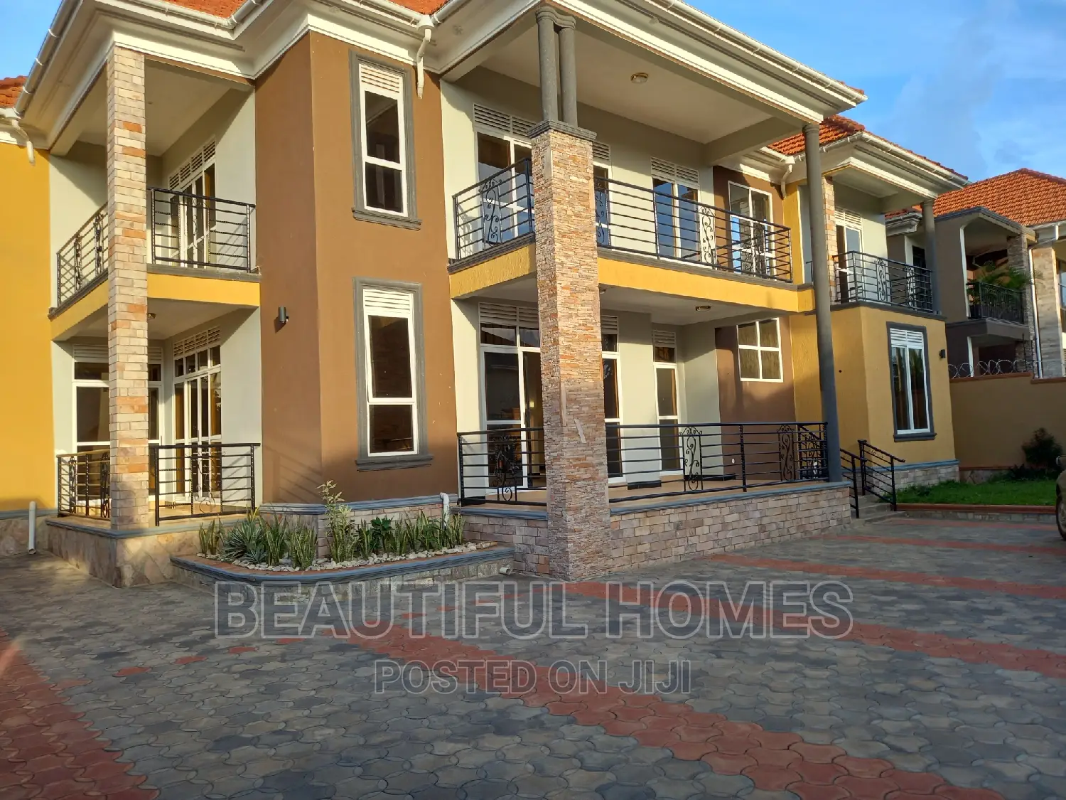 Furnished 7bdrm House in Kira Posh for sale in Kira