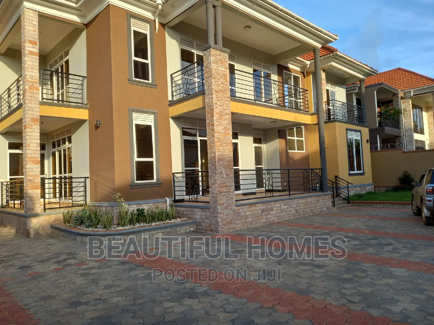 Furnished 7bdrm House in Kira Posh for sale in Kira