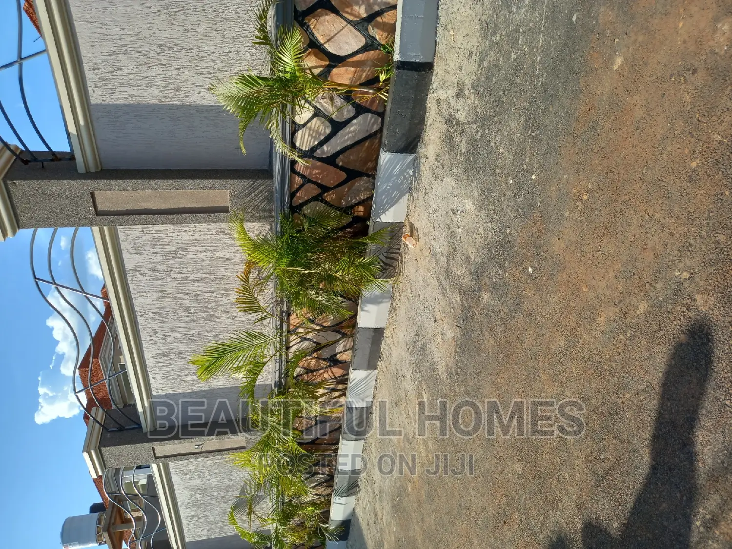 Furnished 7bdrm Mansion in Kira for sale in Kira