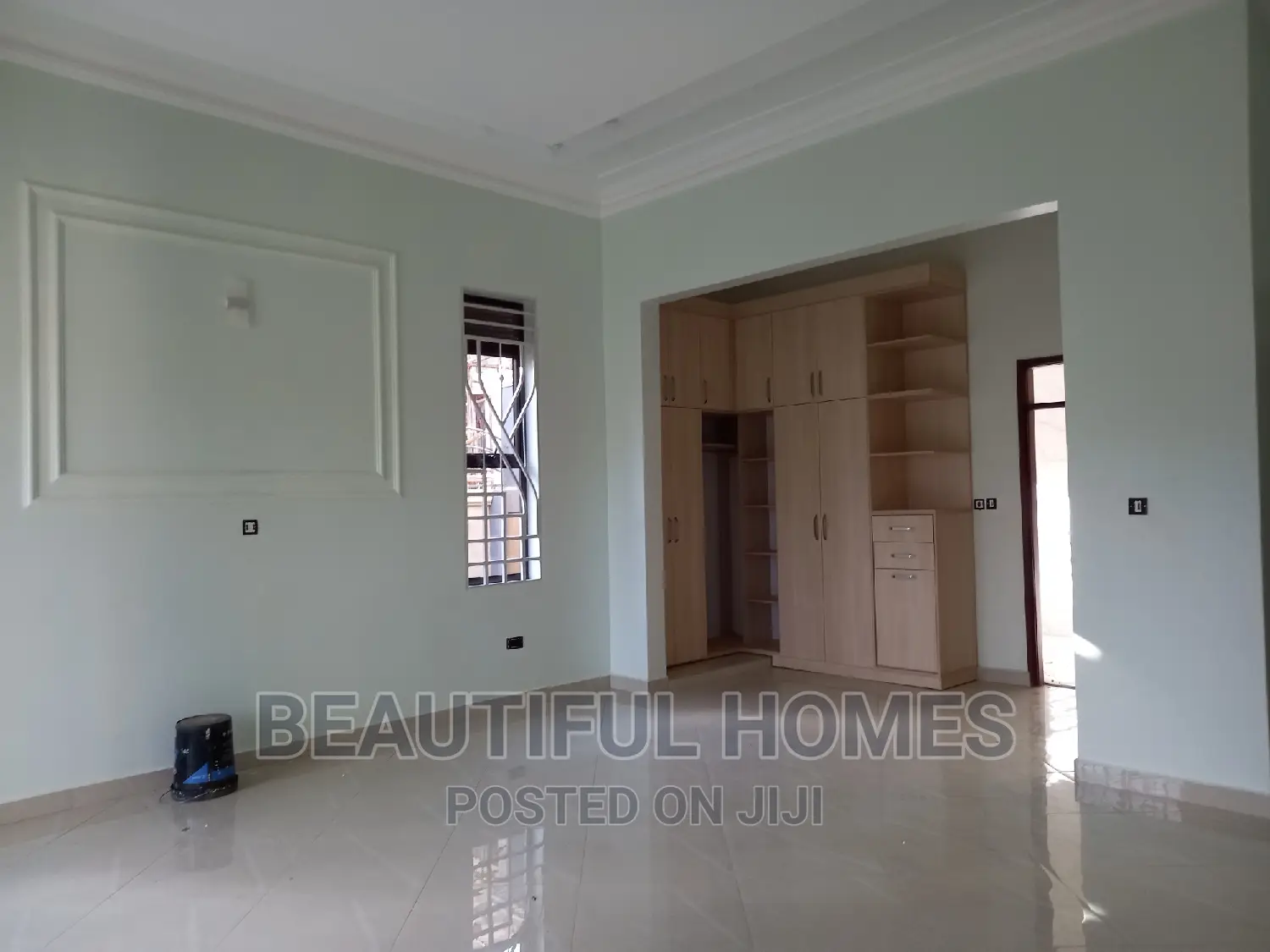 Furnished 5bdrm Mansion in Kira Wealthy Estate for sale in Kira