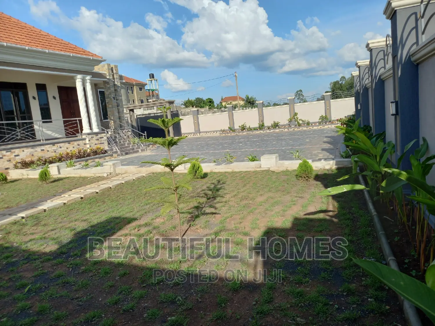 Furnished 5bdrm Bungalow in Kira Ministers for sale in Kira