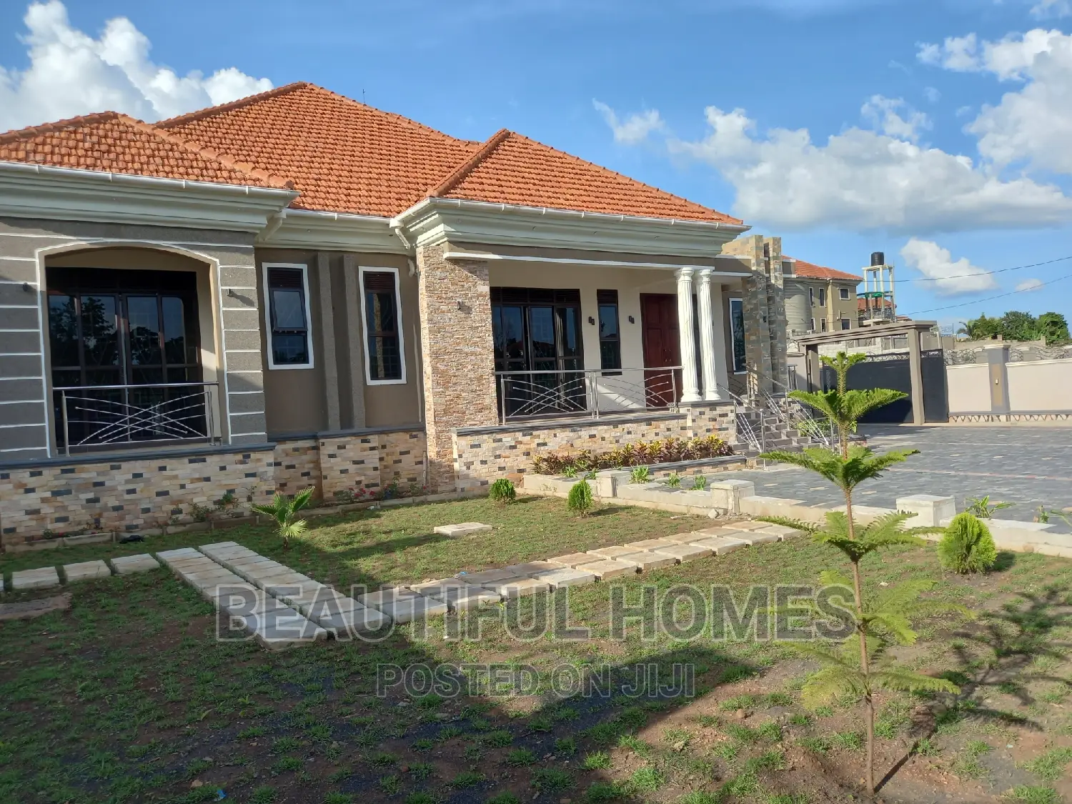 Furnished 5bdrm Mansion in Kira Mamerito for sale in Kira
