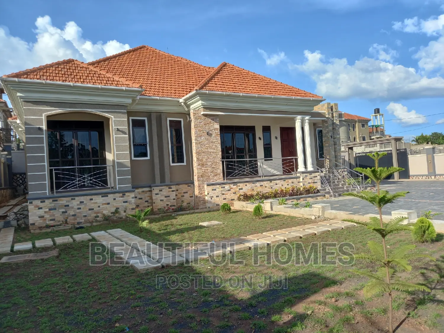 Furnished 5bdrm Mansion in Kira Mamerito for sale in Kira
