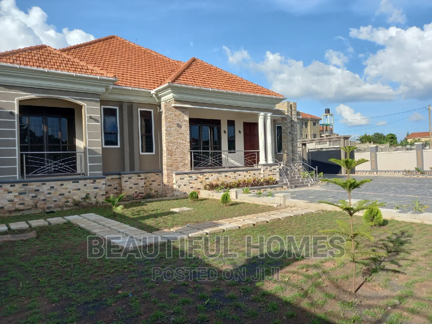 Furnished 5bdrm Mansion in Kira Mamerito for sale in Kira