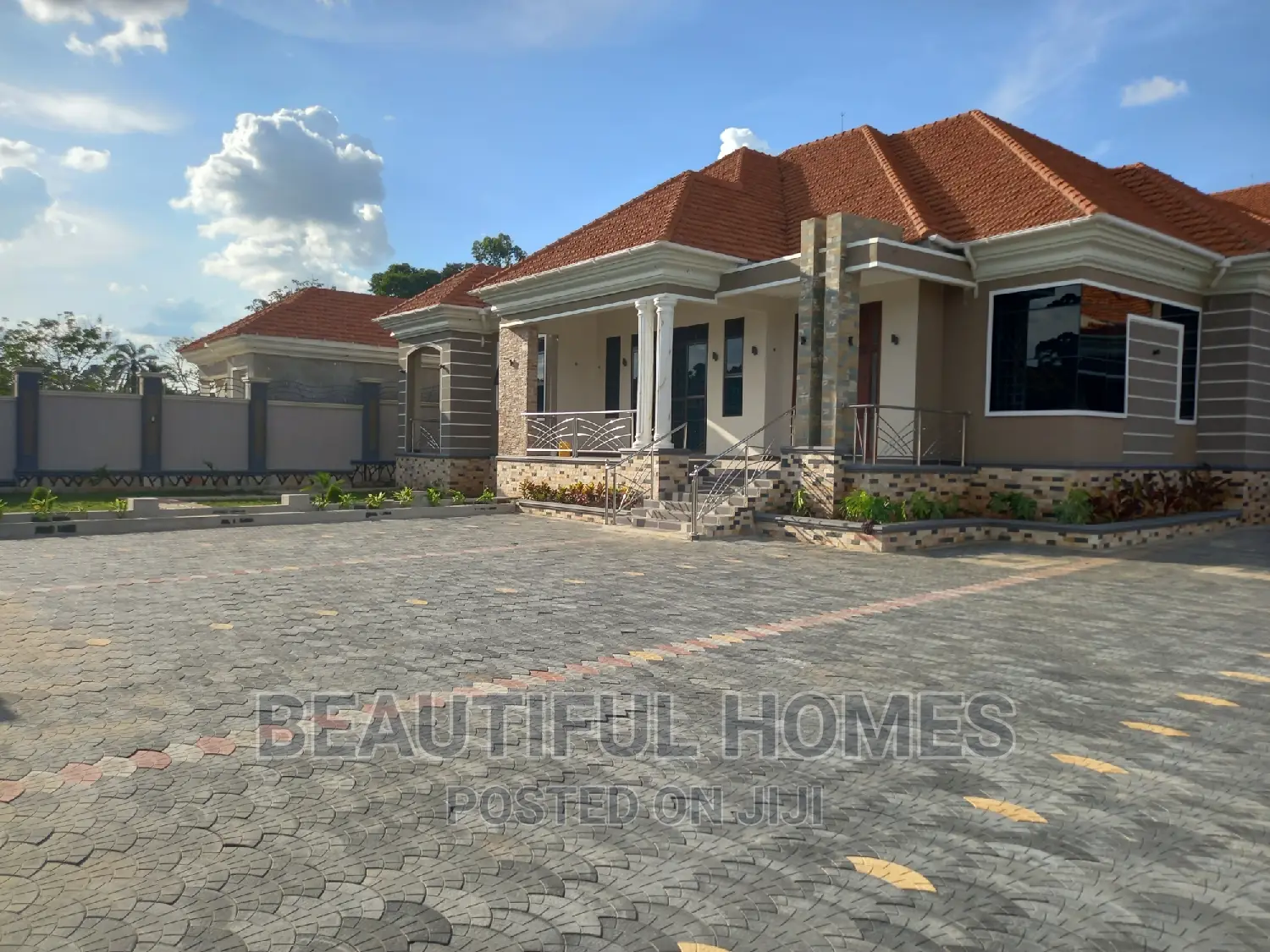 Furnished 5bdrm Bungalow in Kira All Tarmack for sale in Kira