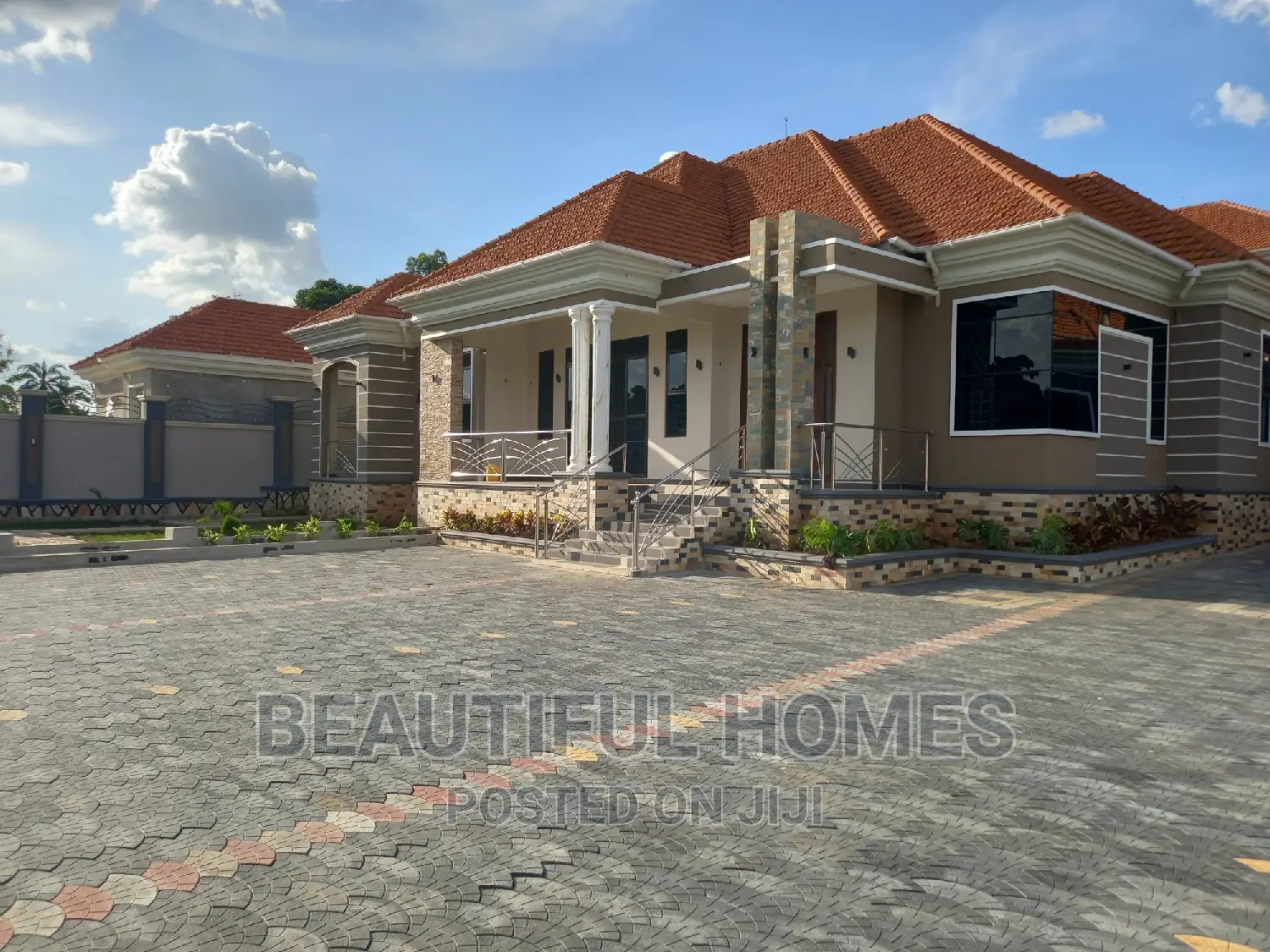 Furnished 5bdrm Bungalow in Kira All Tarmack for sale in Kira