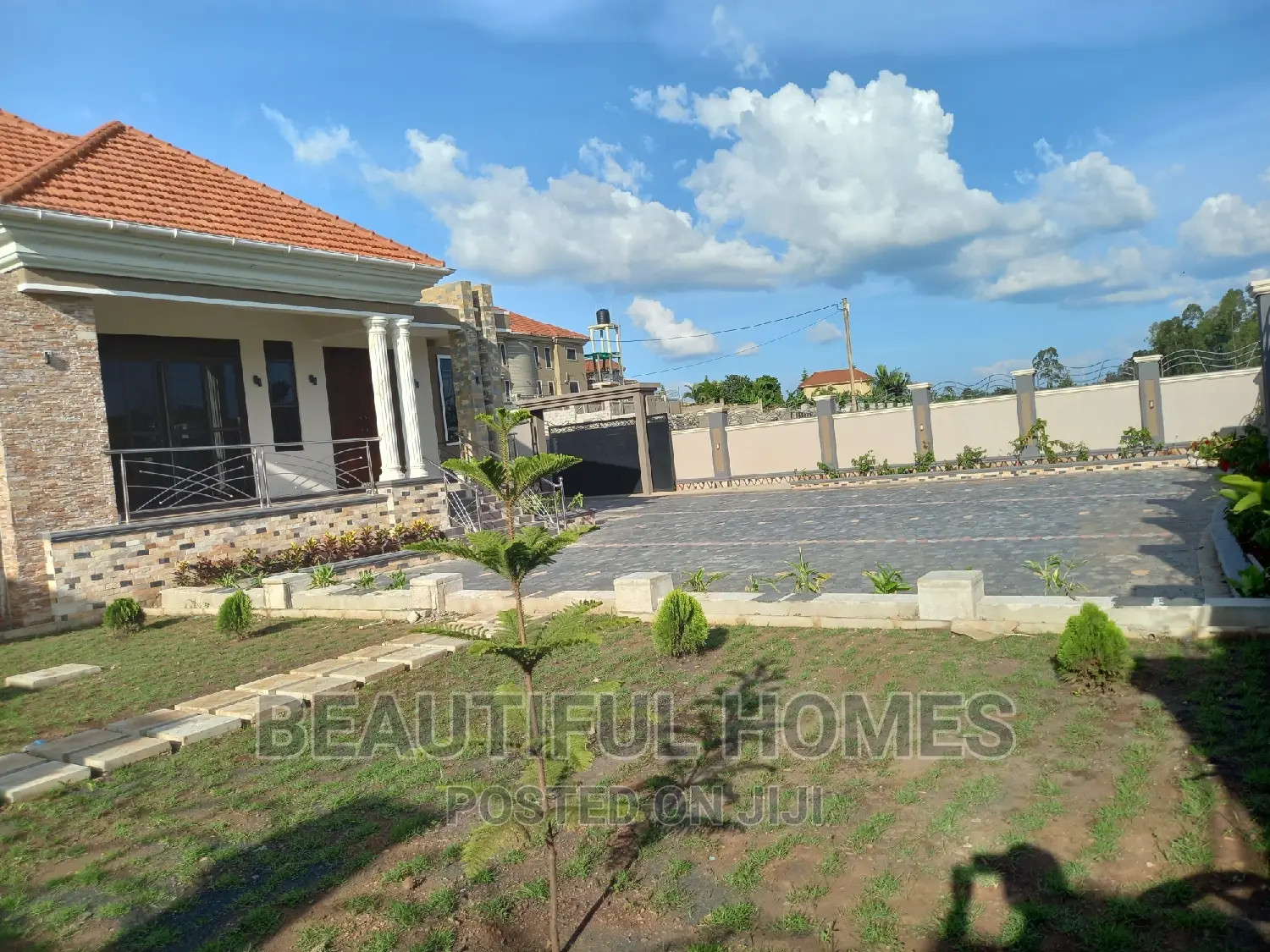 Furnished 5bdrm Bungalow in Kira All Tarmack for sale in Kira