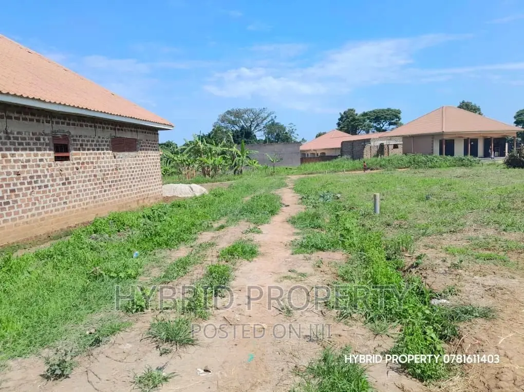 Commercial Plots for Sale at Wakiso Town Phase III~Hoima Rd. in Wakiso / Wakiso