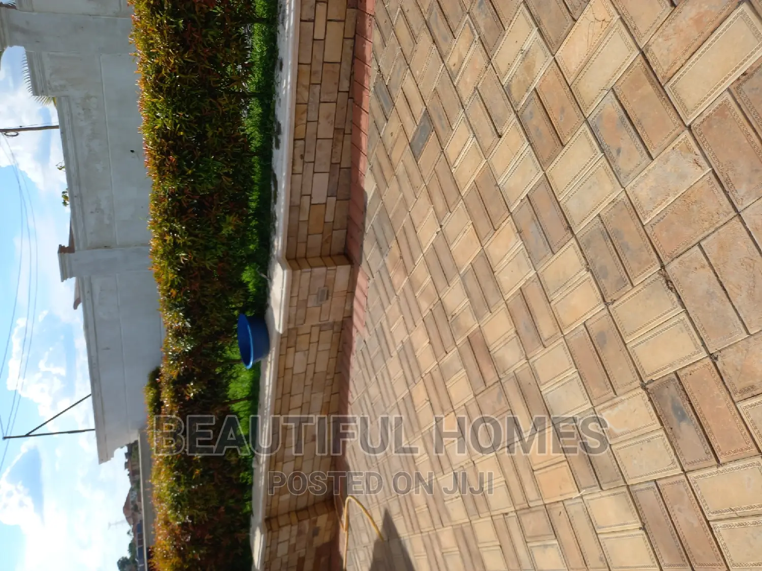 Furnished 4bdrm Duplex in Kira Mamerito Road for sale in Kira