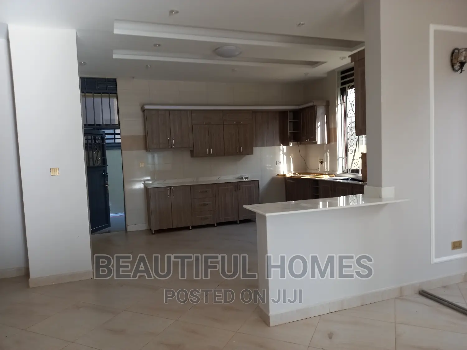 Furnished 6bdrm Duplex in Kira for sale in Kira