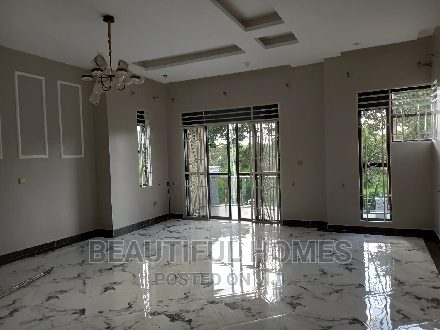 Furnished 6bdrm Mansion in Kira Mamerito Road for sale in Kira