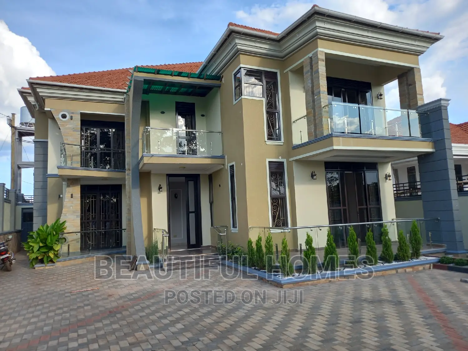Furnished 6bdrm Mansion in Kira Posh for sale in Kira