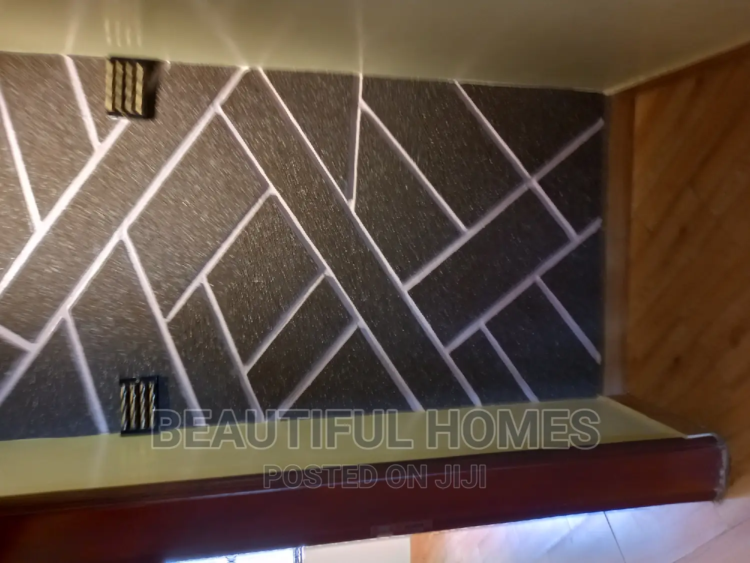 Furnished 6bdrm Mansion in Kira Posh for sale in Kira