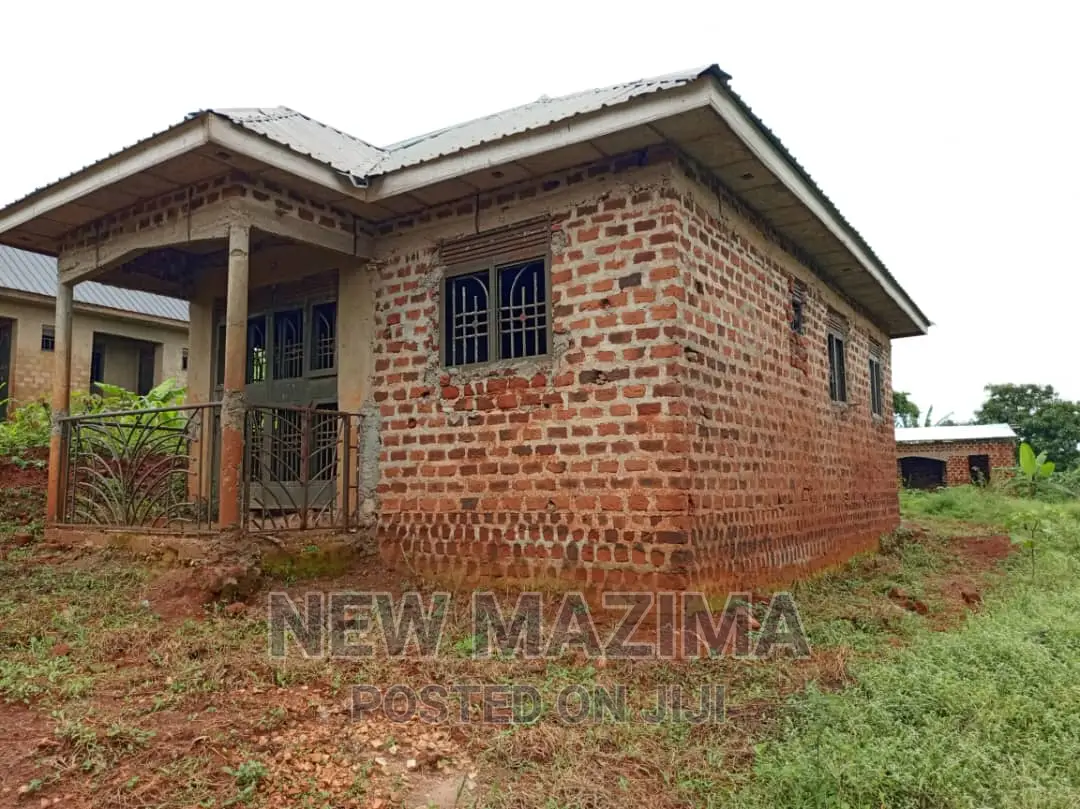 3bdrm House in Nansana Bujjuko, Central Division for sale in Central Division