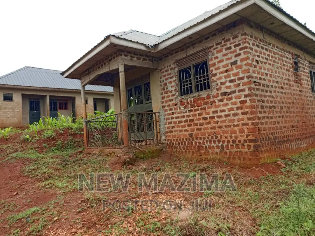 3bdrm House in Nansana Bujjuko, Central Division for sale in Central Division