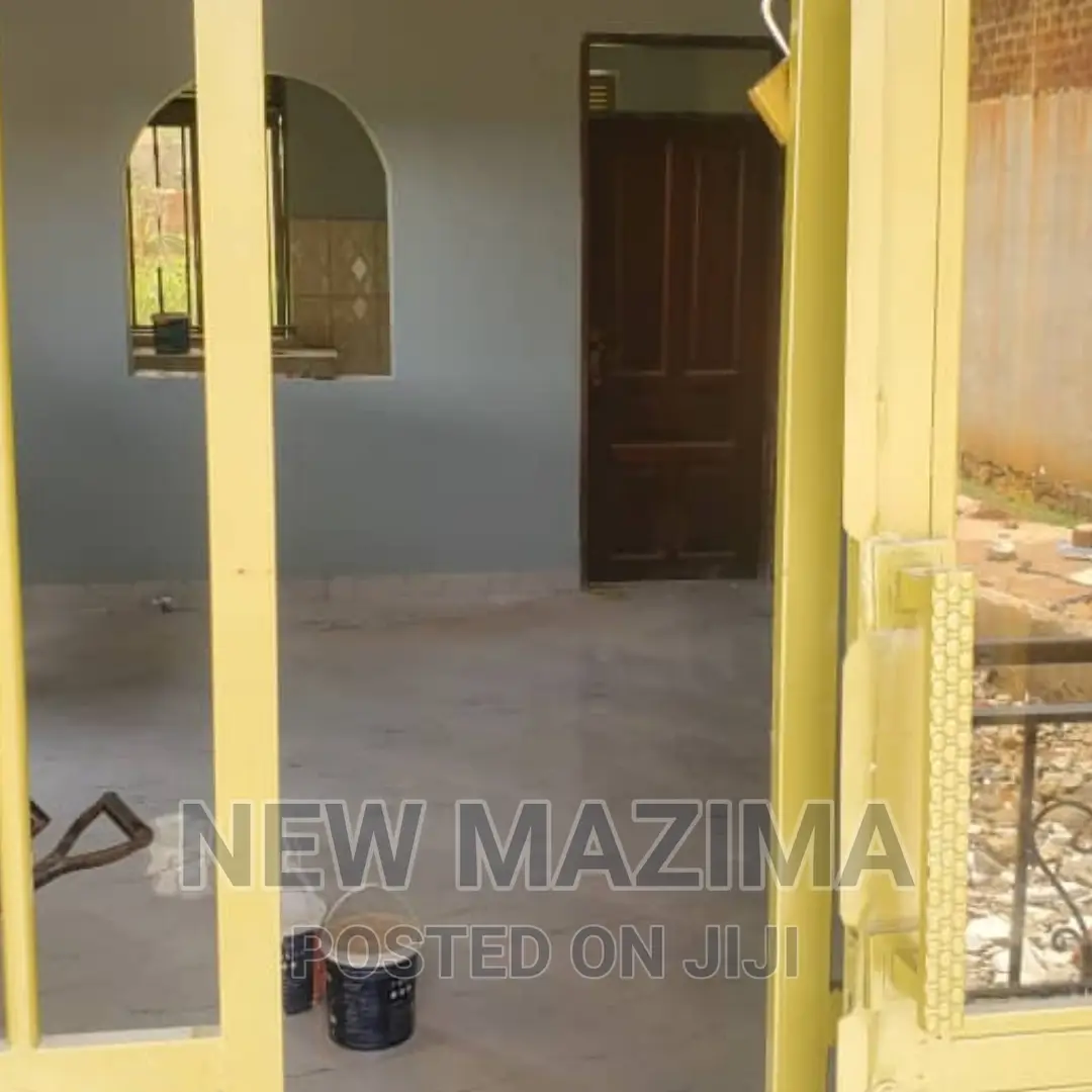 2bdrm Bungalow in Rubaga Bunamwaya, Central Division for sale in Central Division