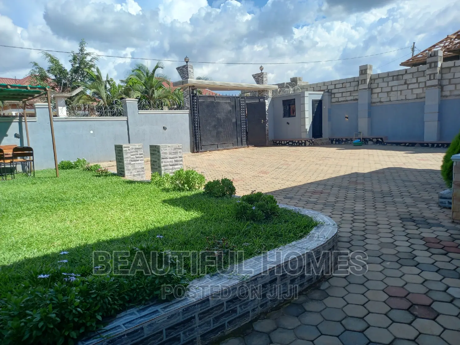 Furnished 4bdrm House in Kira for sale in Kira