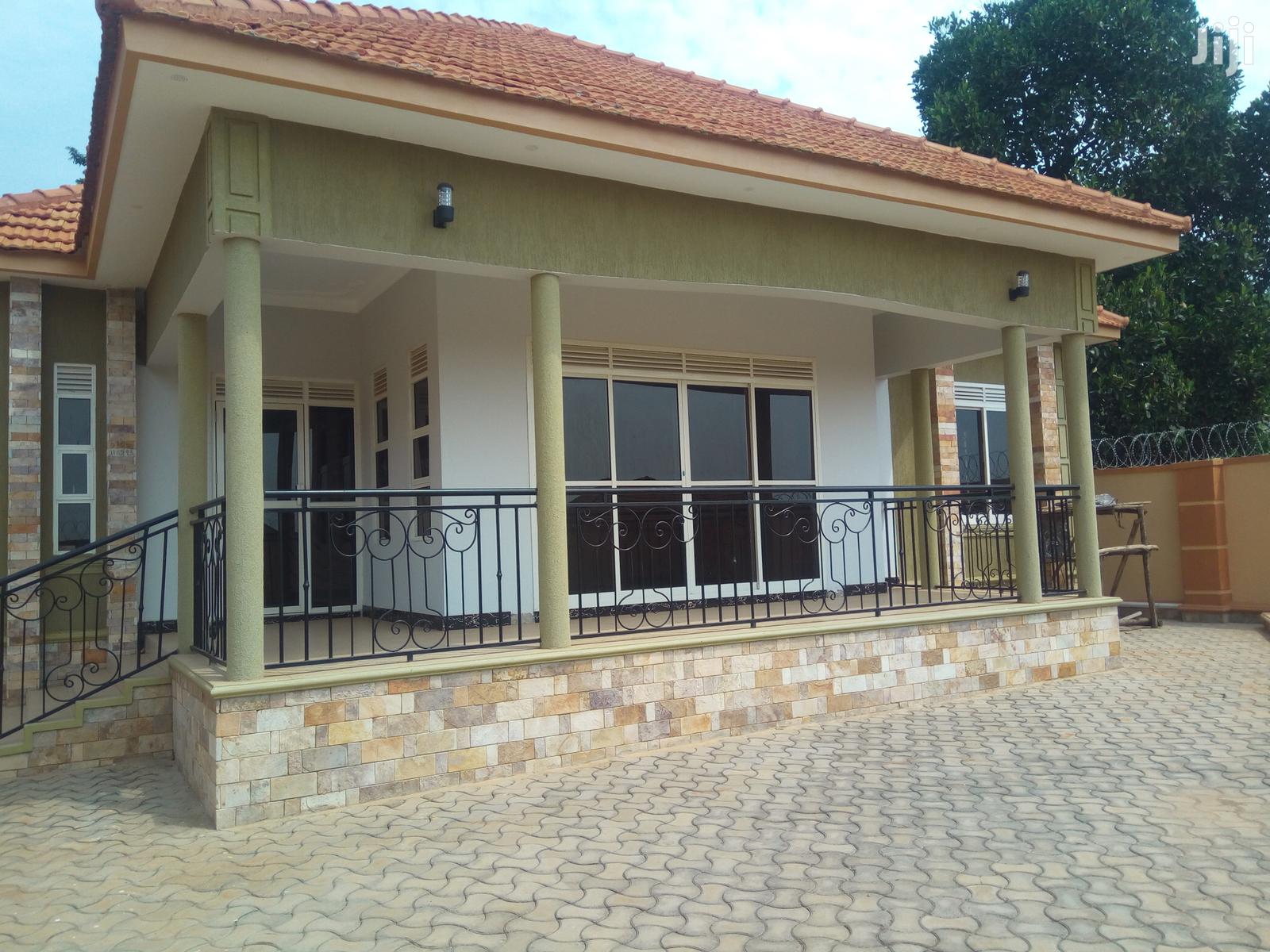 Kira Five Star Mansion on Sell in Kampala