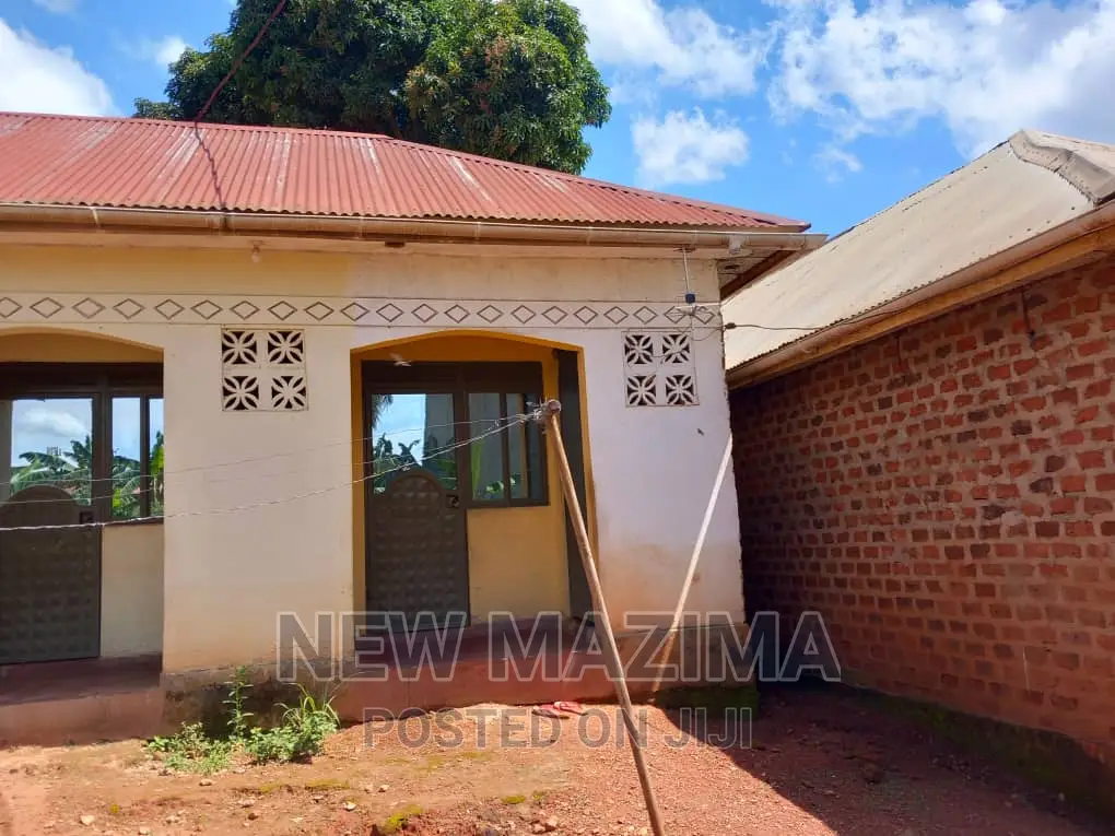 3bdrm House in Bulenga Town, Central Division for sale in Central Division