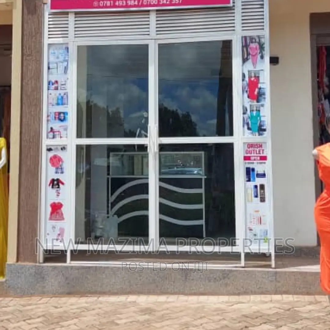 Very Busy Shop on Quicksale in Heart of Kansanga Main Rd in Central Division