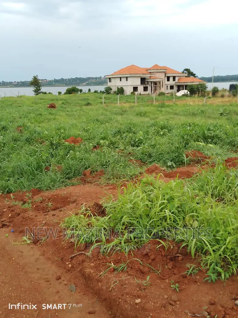 25 Decimals With Clear Lake View Onquicksale Inheart of Kigo in Central Division