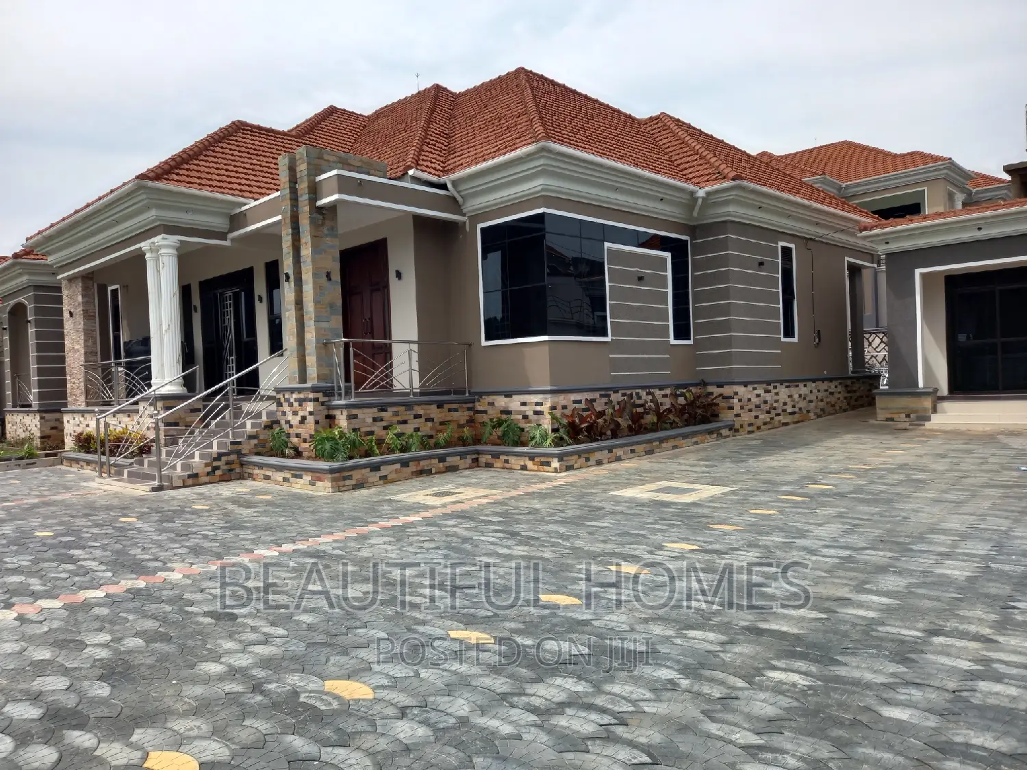 Furnished 5bdrm Bungalow in Kira Town, Central Division for sale in Central Division