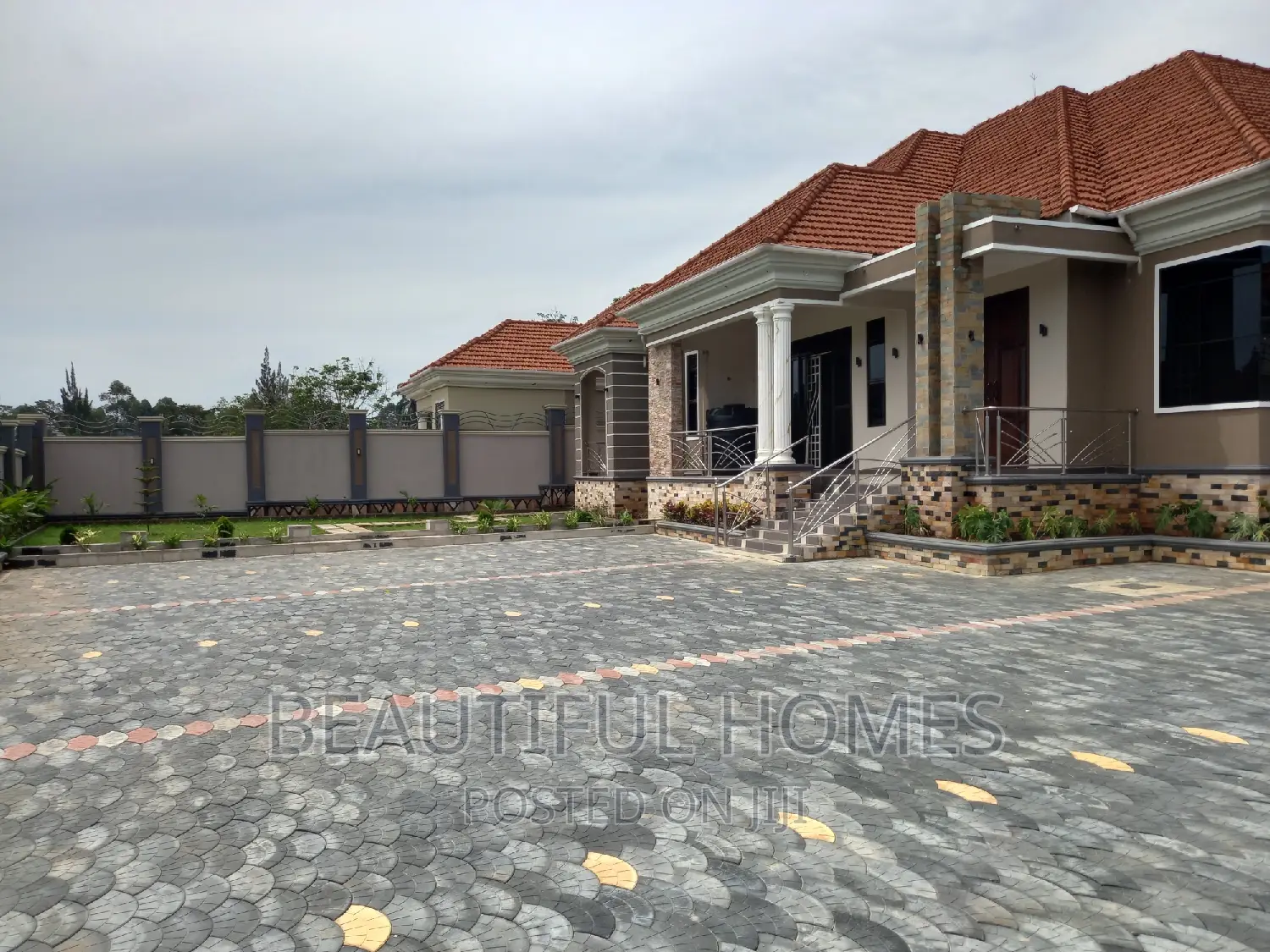 Furnished 5bdrm Bungalow in Kira Town, Central Division for sale in Central Division