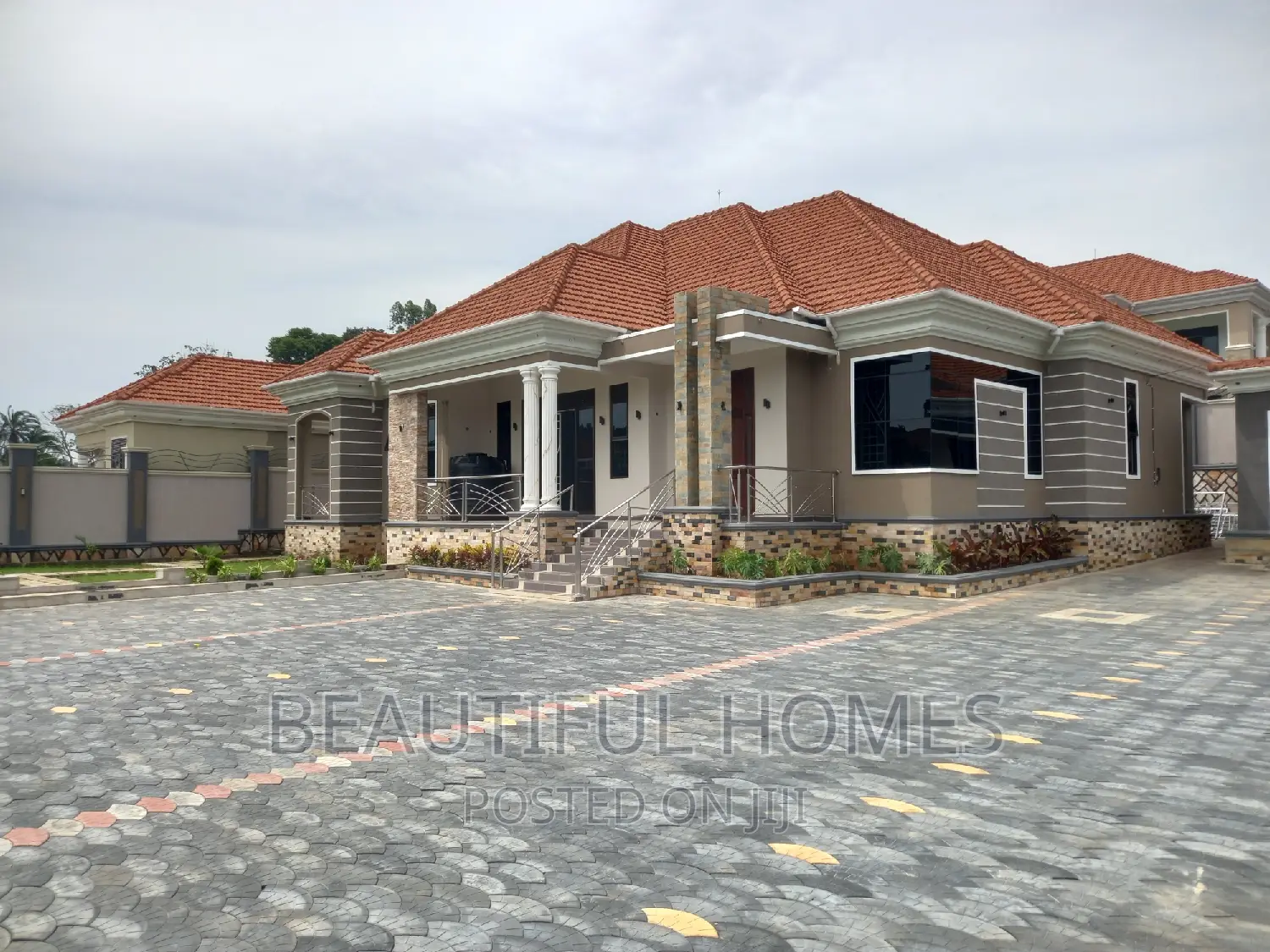 Furnished 5bdrm Mansion in Kira for sale in Kira