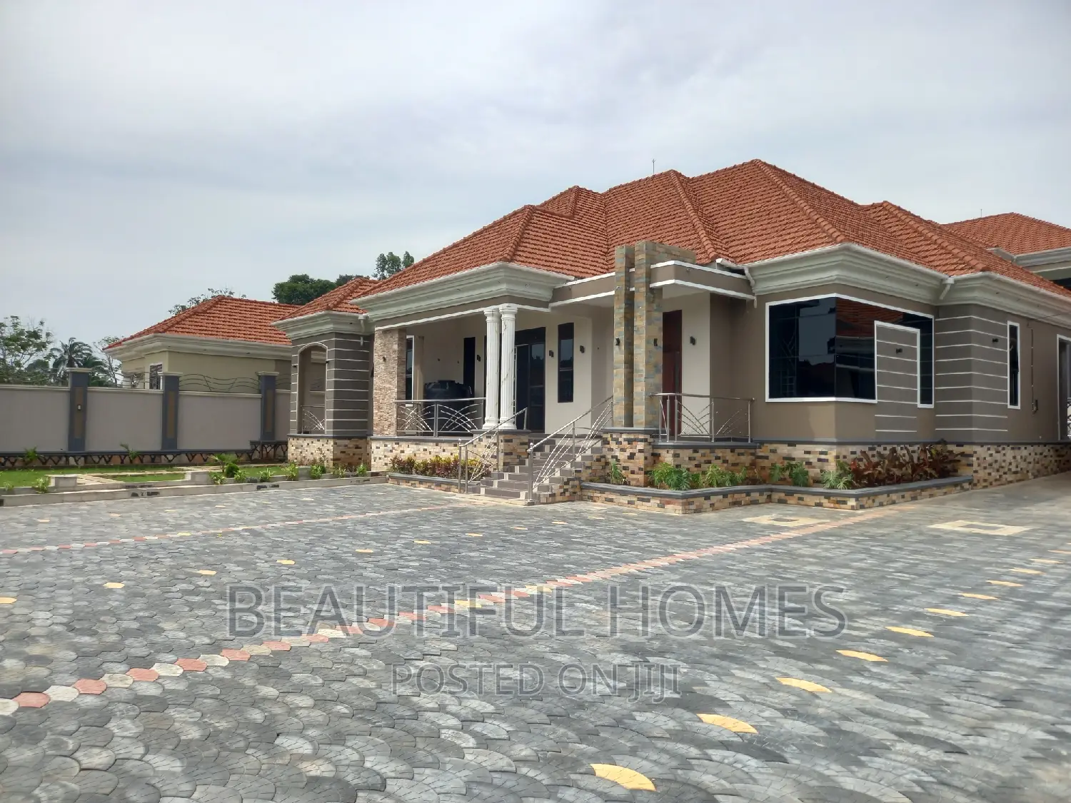 Furnished 5bdrm Mansion in Kira for sale in Kira