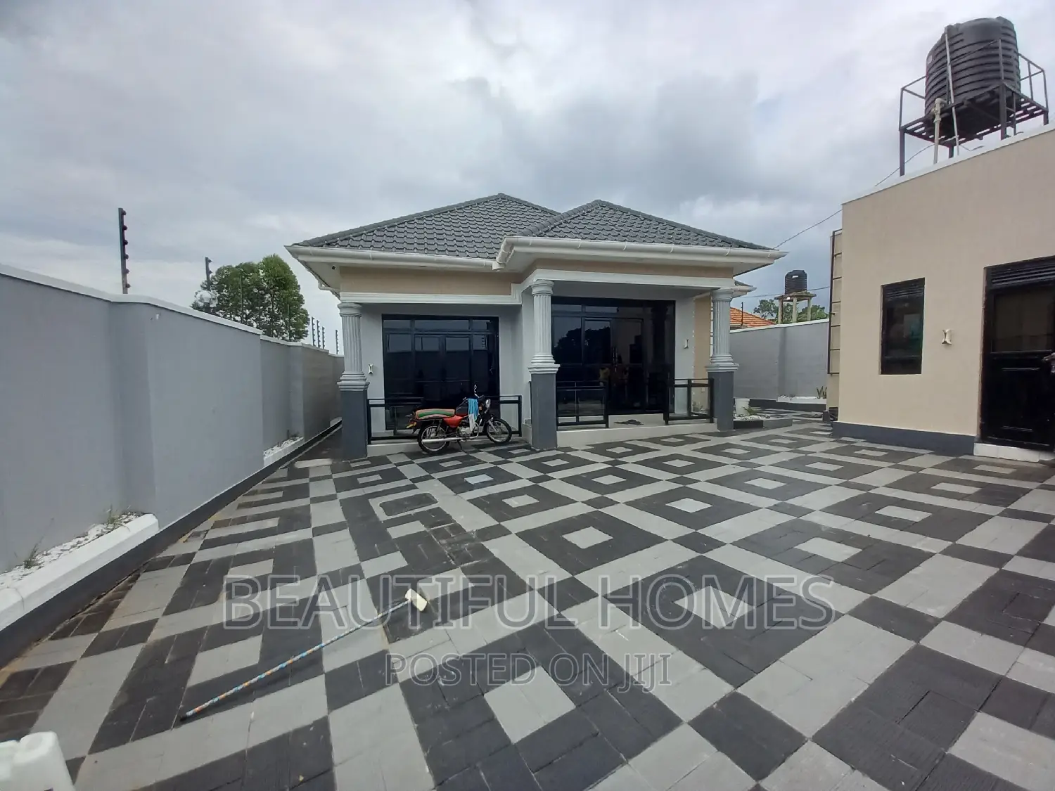 Furnished 3bdrm Bungalow in Kira for sale in Kira