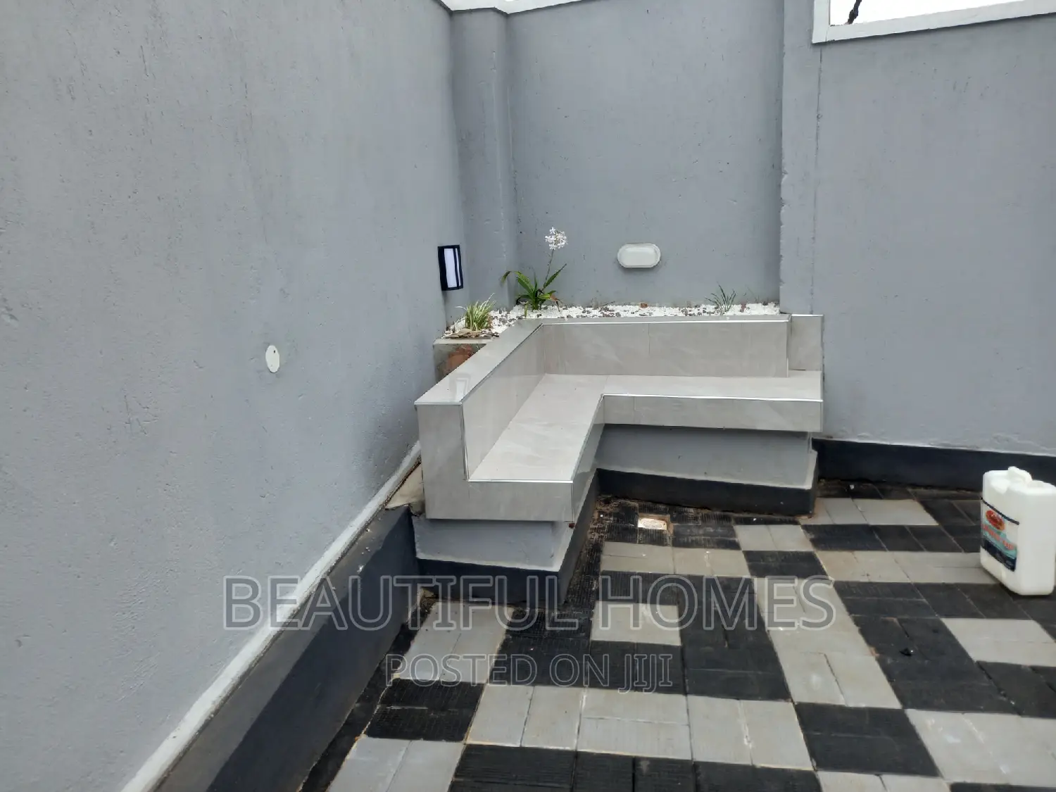 Furnished 3bdrm Bungalow in Kira for sale in Kira
