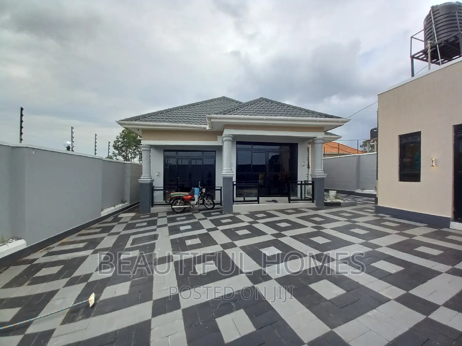 Furnished 3bdrm Bungalow in Kira for sale in Kira