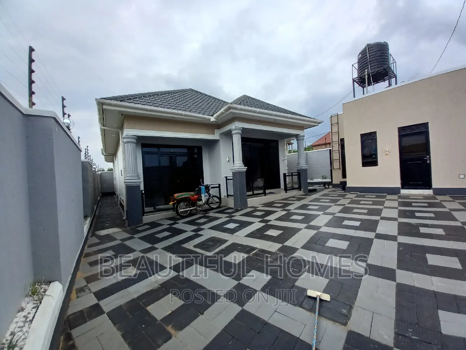 Furnished 3bdrm Bungalow in Kira for sale in Kira