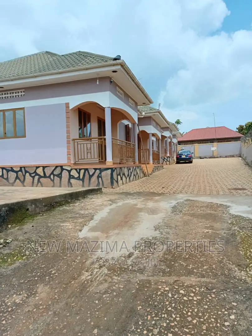 8bdrm House in Garuga Ntebe Rd, Central Division for sale in Central Division