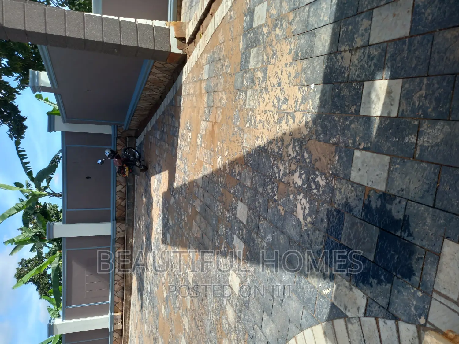 Furnished 5bdrm Bungalow in Kira Town for sale in Kira