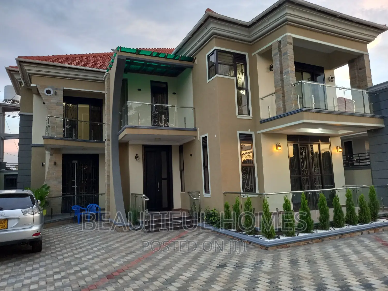 Furnished 6bdrm Duplex in Kira Posh for sale in Kira