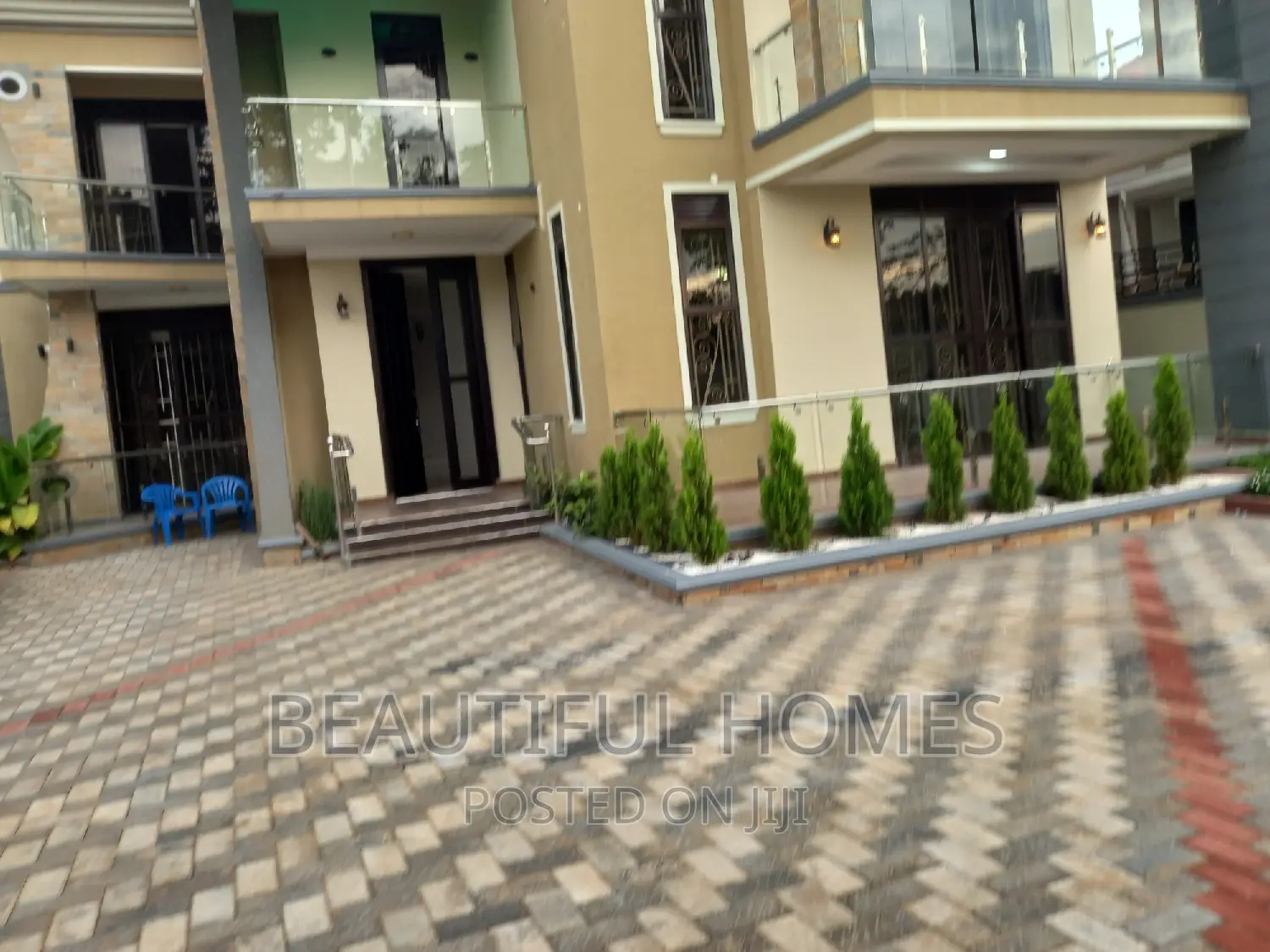 Furnished 6bdrm House in Kira Tarmack, Central Division for sale in Central Division