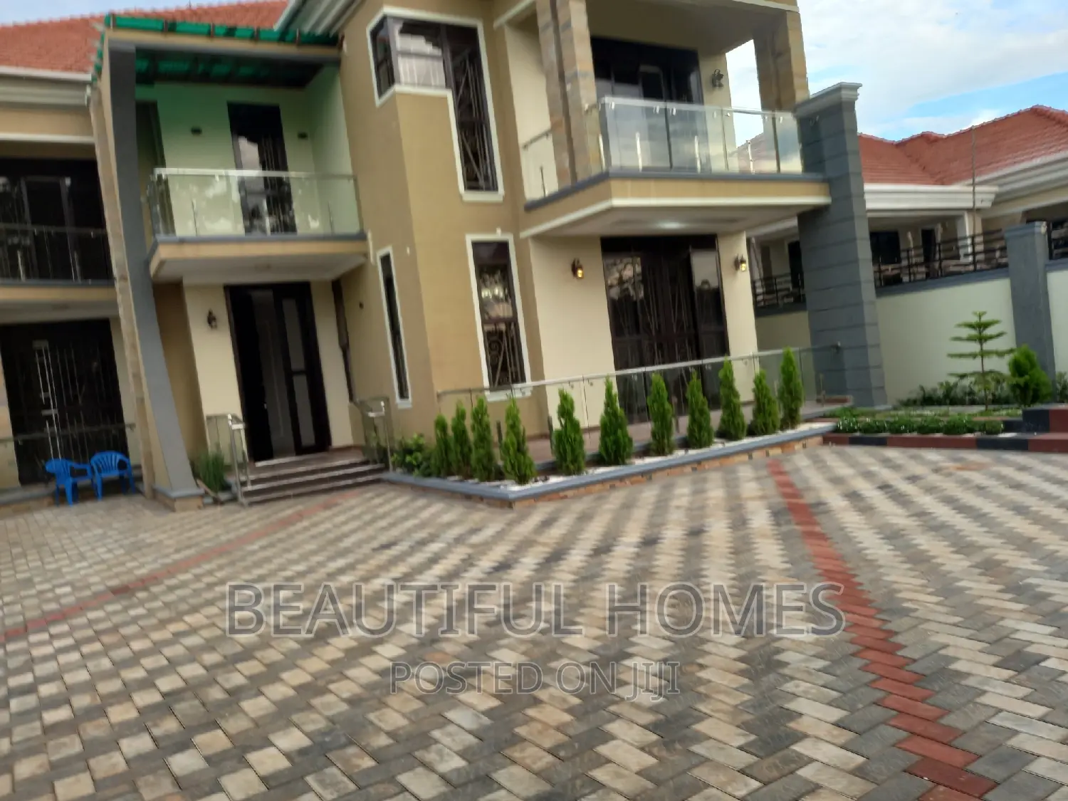 Furnished 6bdrm House in Kira Tarmack, Central Division for sale in Central Division