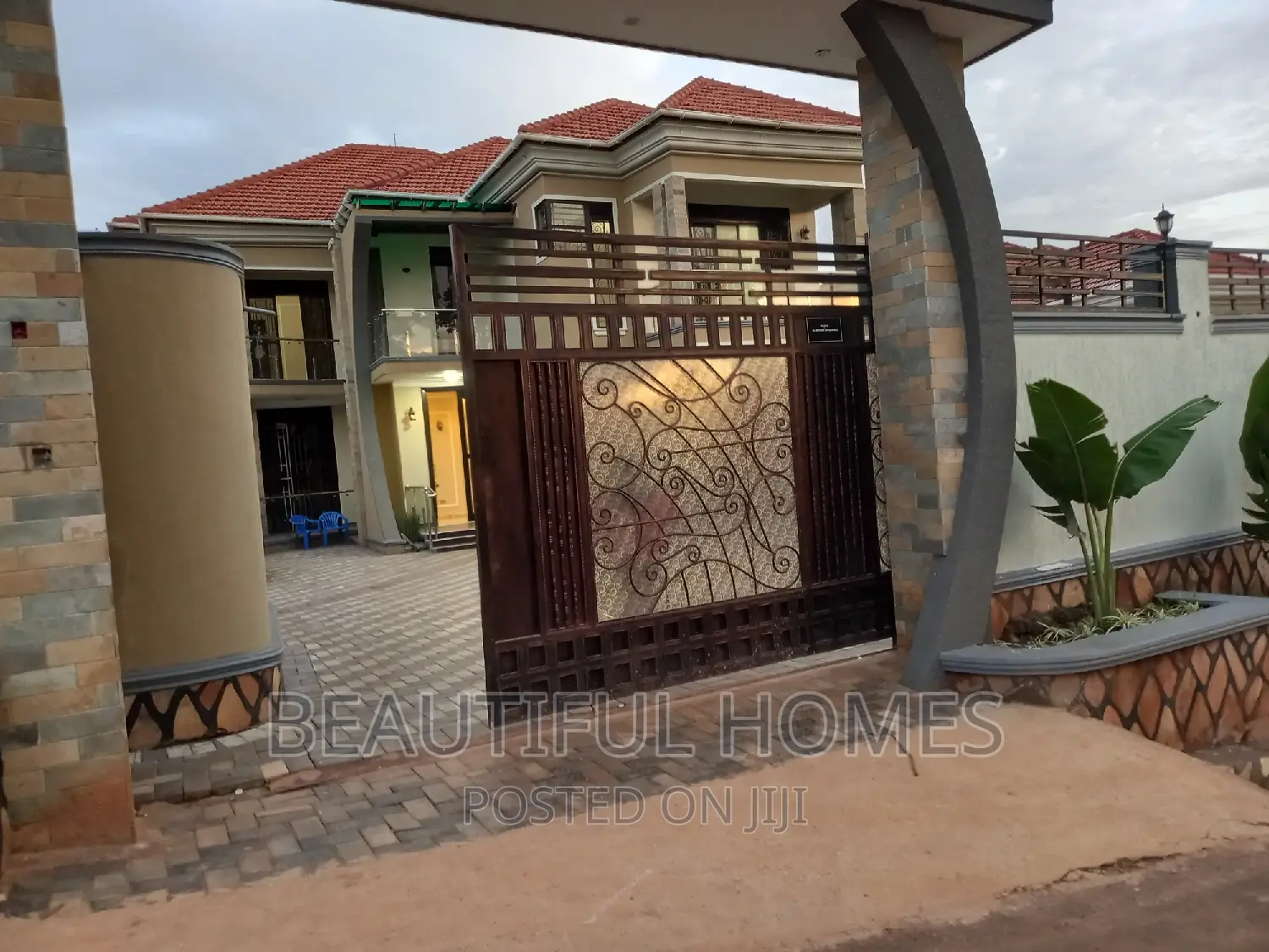 Furnished 6bdrm House in Kira for sale in Kira