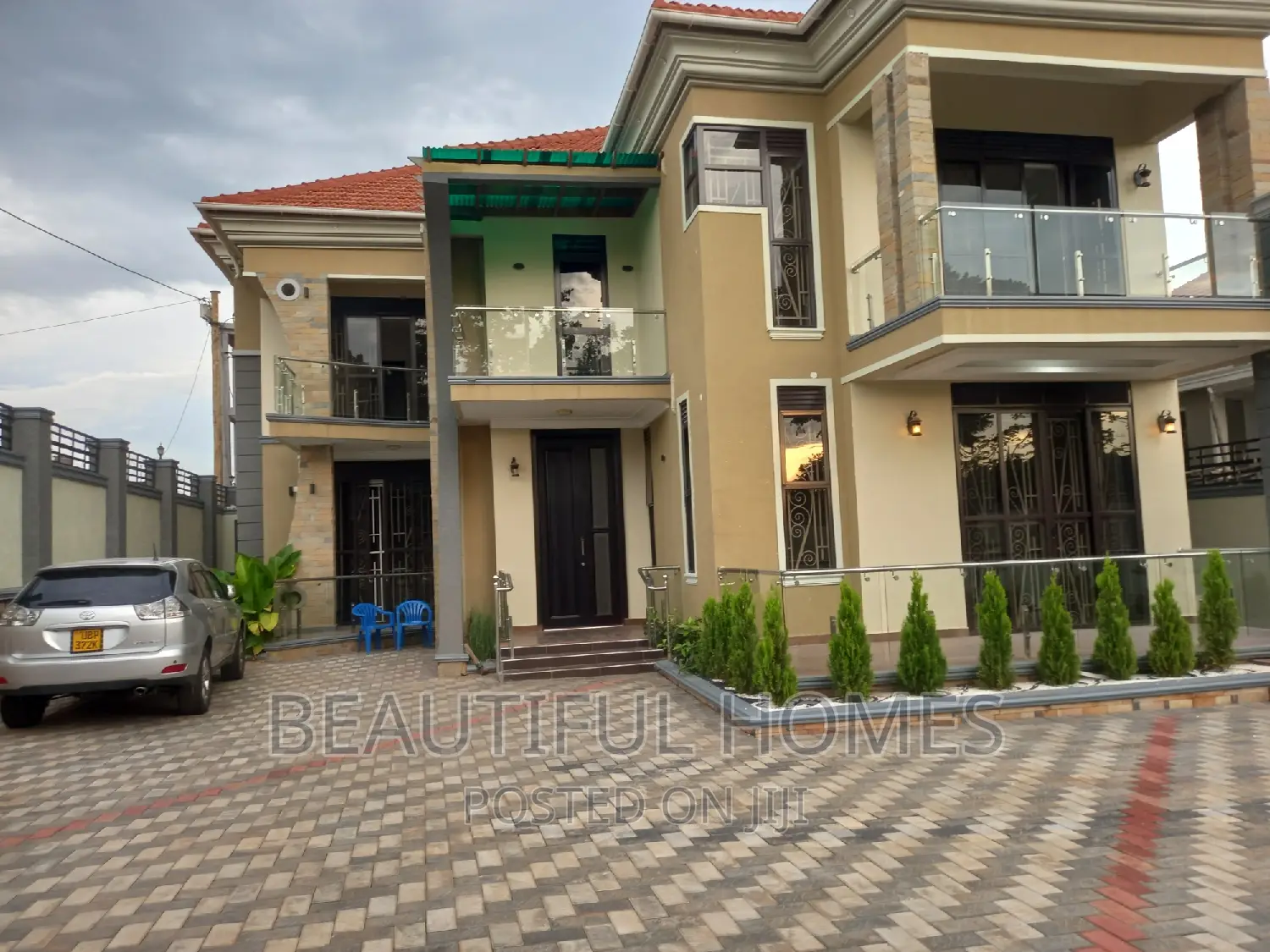 Furnished 6bdrm Duplex in Kira for sale in Kira