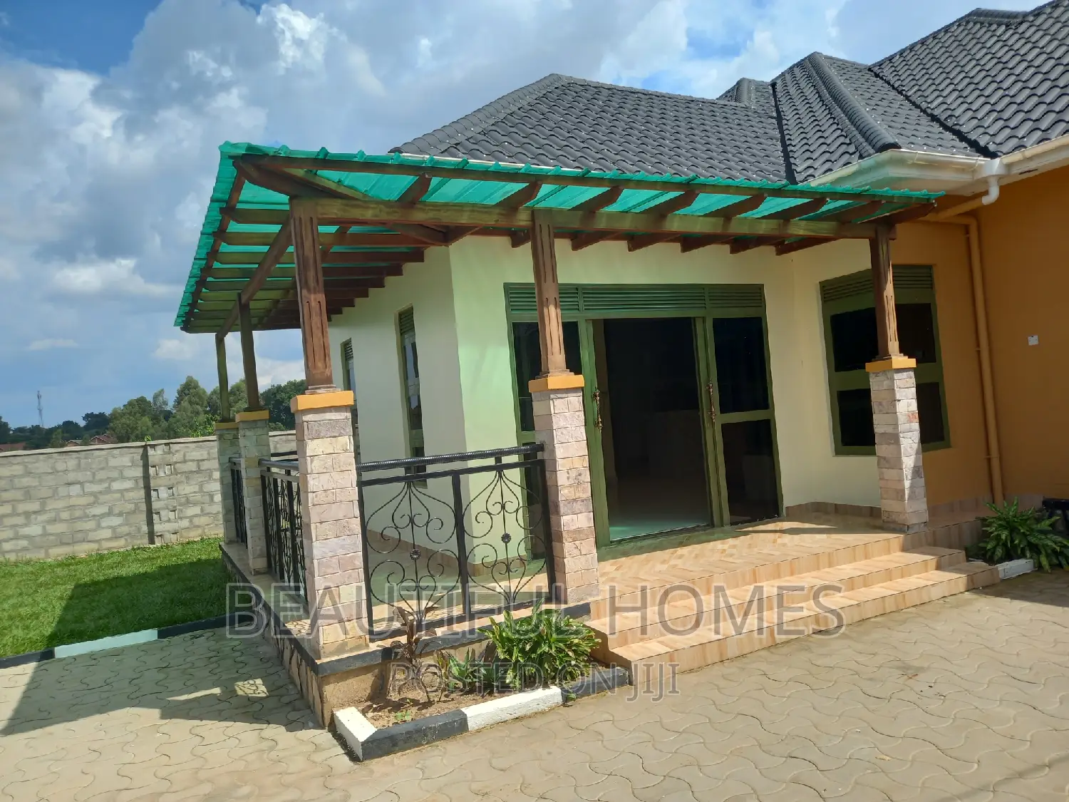 Furnished 4bdrm Bungalow in Kyaliwajjara, Kira for sale in Kira