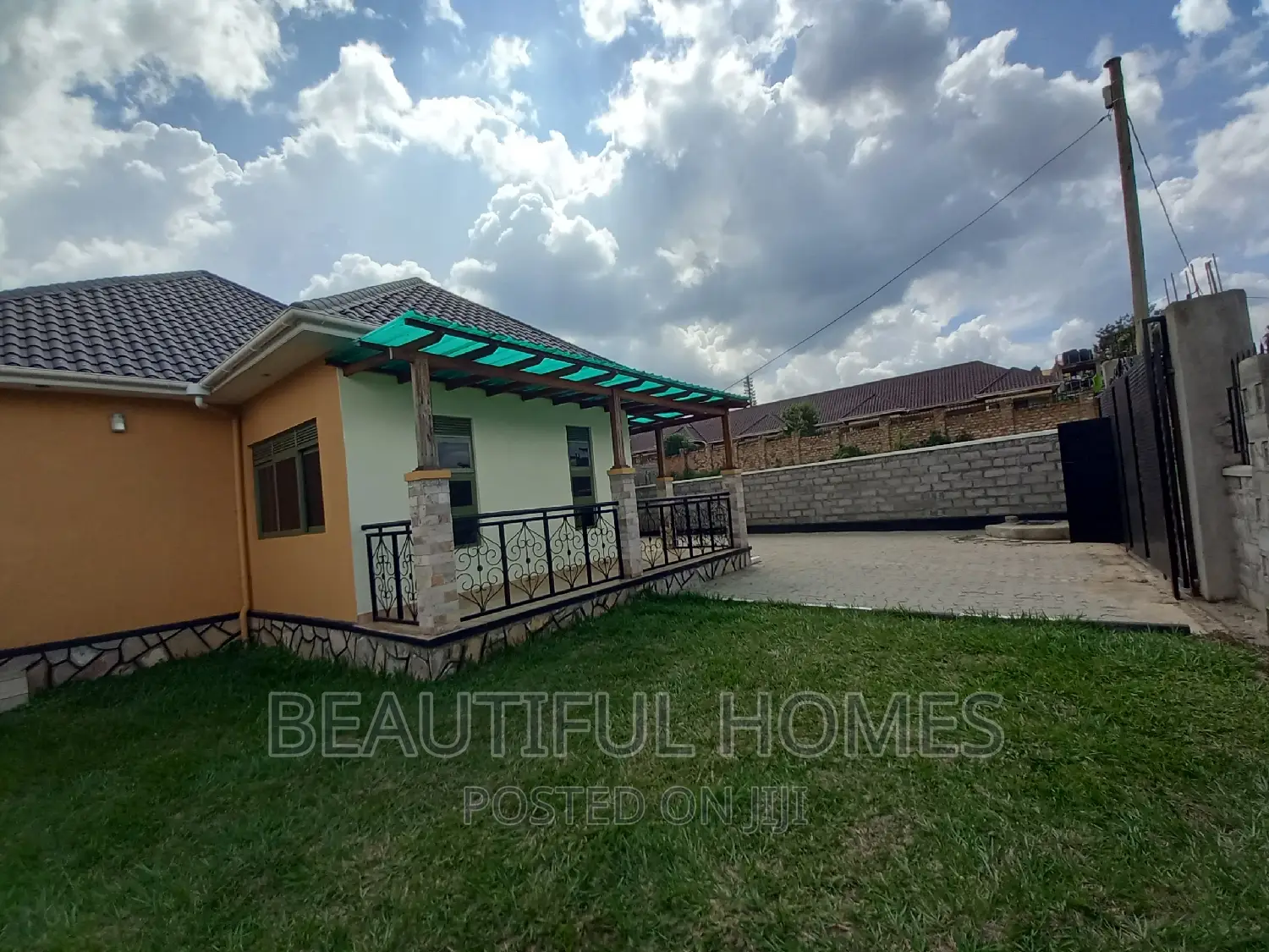 Furnished 4bdrm Bungalow in Kira for sale in Kira