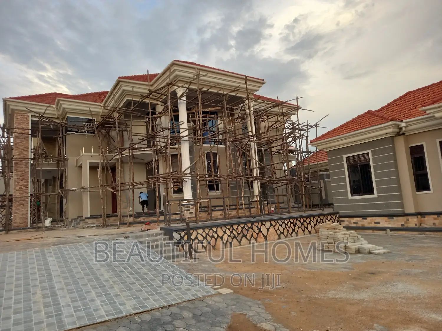 Furnished 6bdrm Mansion in Kira, Nakawa for sale in Nakawa