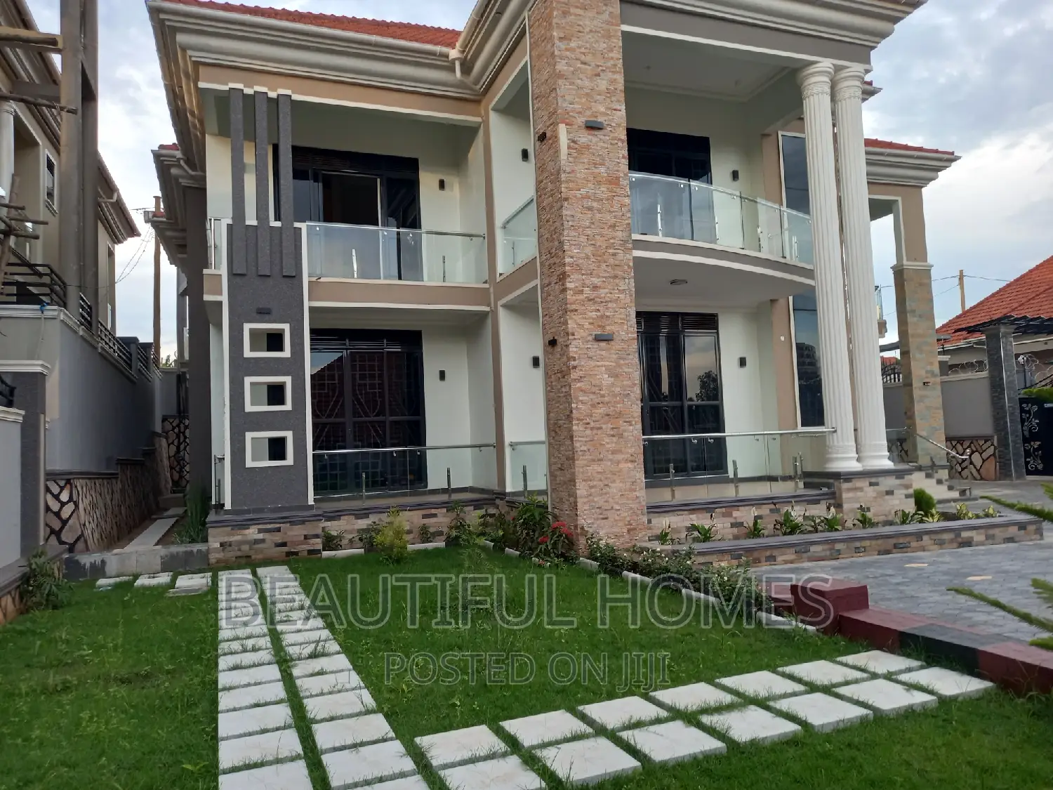 Furnished 6bdrm House in Kira First Class for sale in Kira
